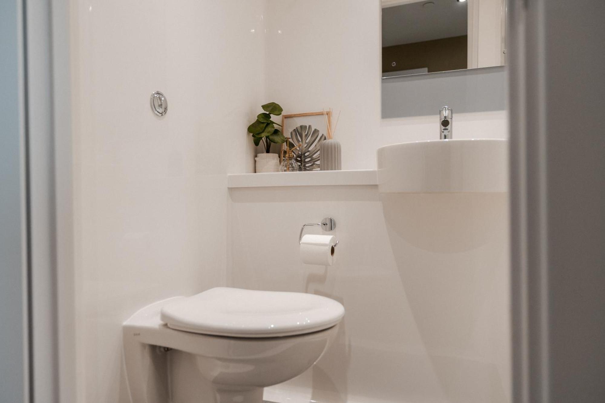 Students Only South London Homes エクステリア 写真